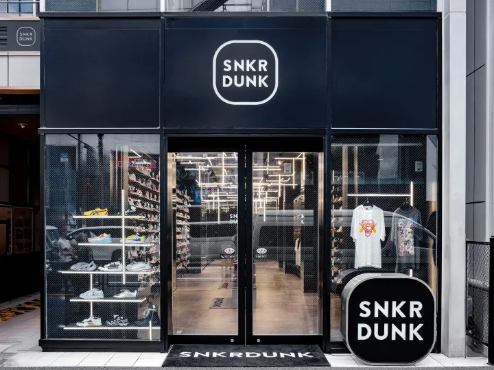 SNKRDUNK FLAGSHIP STORE 外観